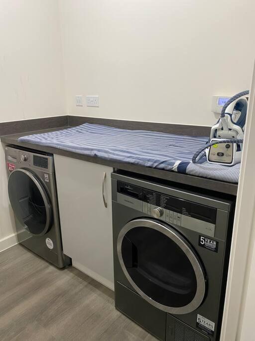 4-Room Detached Furnished Home With Parking Leicester Exterior foto